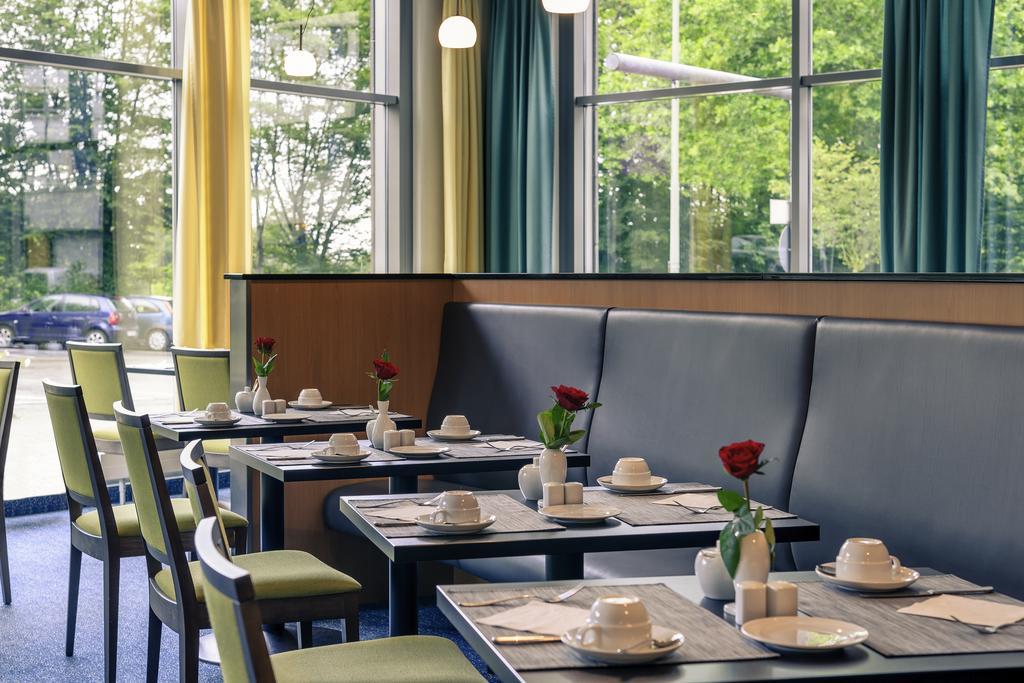 Mercure Hotel Frankfurt Eschborn Sued Esterno foto