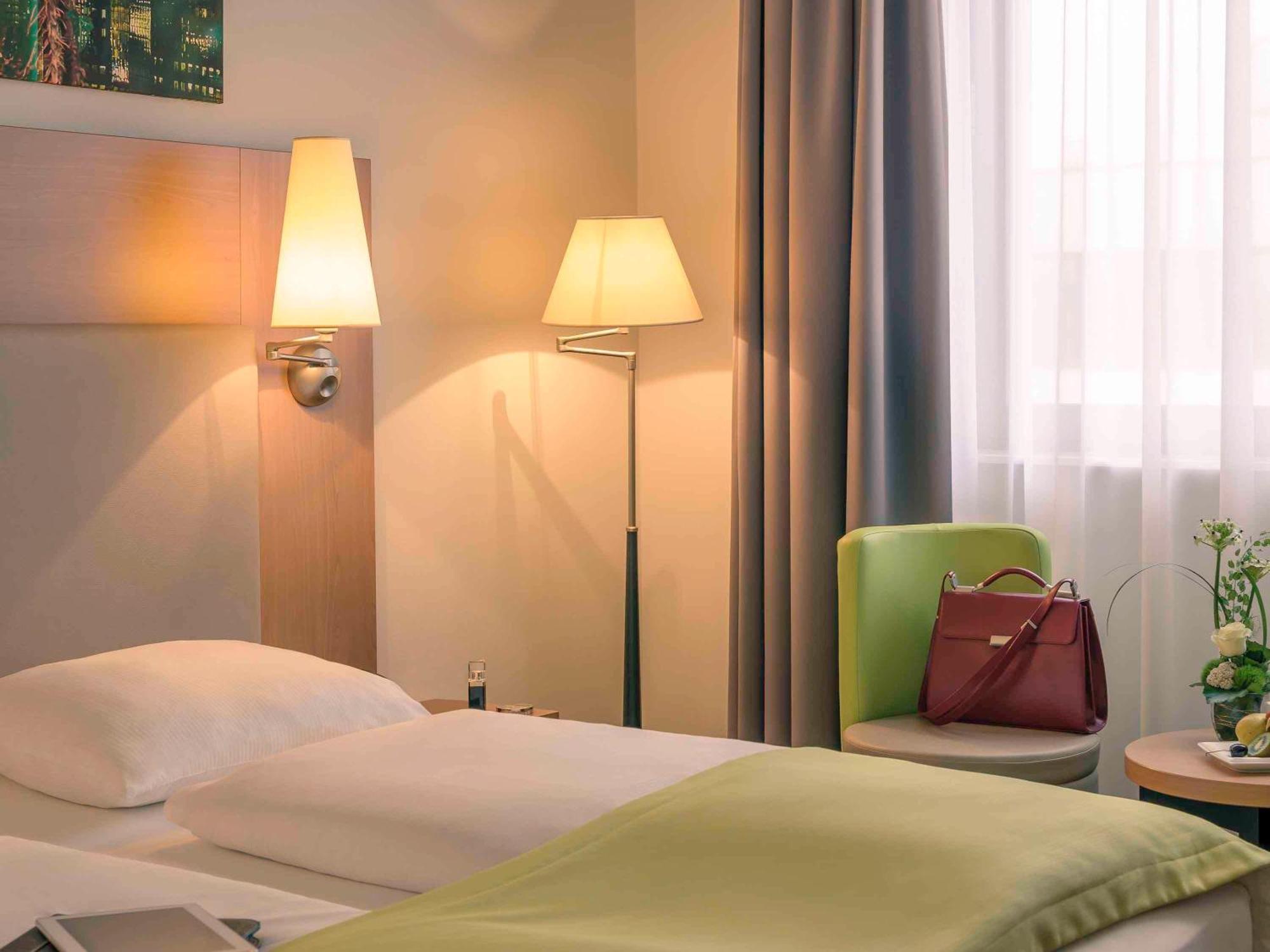 Mercure Hotel Frankfurt Eschborn Sued Esterno foto