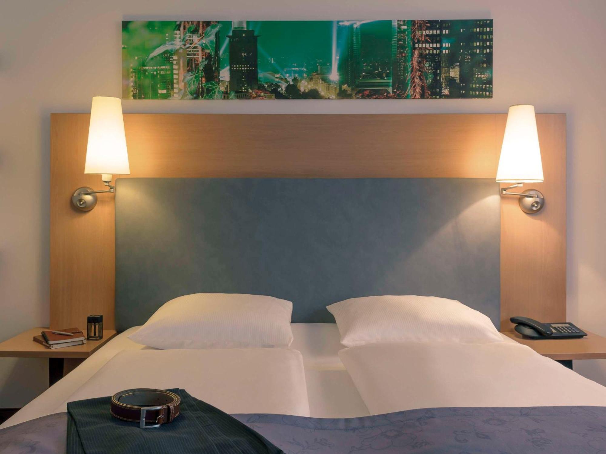 Mercure Hotel Frankfurt Eschborn Sued Esterno foto
